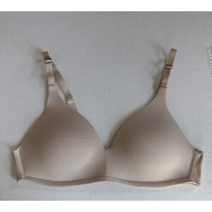 Soma Bra 34A Beige Padded Wireless Adjustable Clasp Back vanishing 360